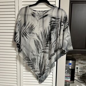 Elegant Black and Gray Women's Top